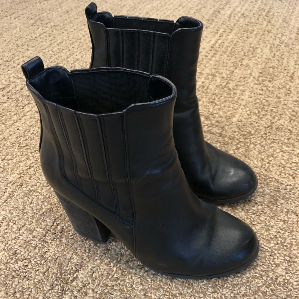 Call It spring black booties size 8.5